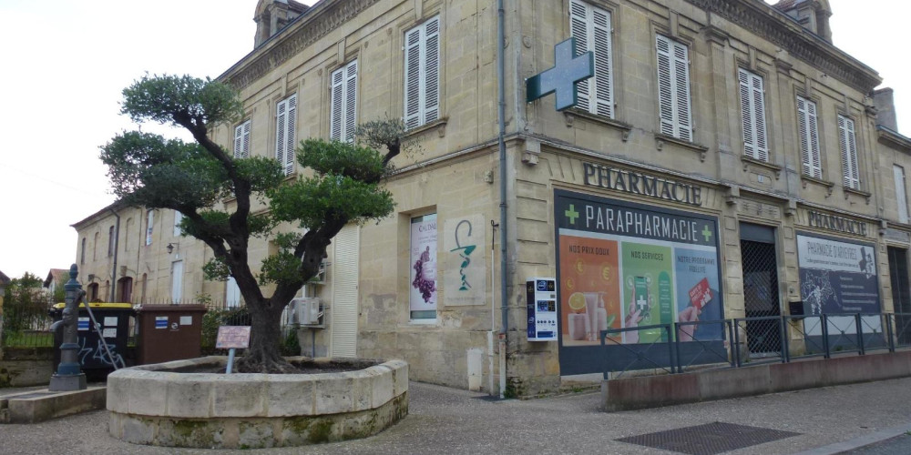 local commercial à ARVEYRES (33500)